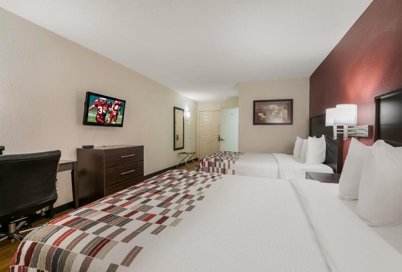 Red Roof Inn & Suites Knoxville East Bagian luar foto