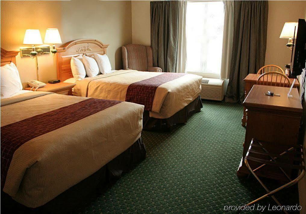 Red Roof Inn & Suites Knoxville East Bagian luar foto